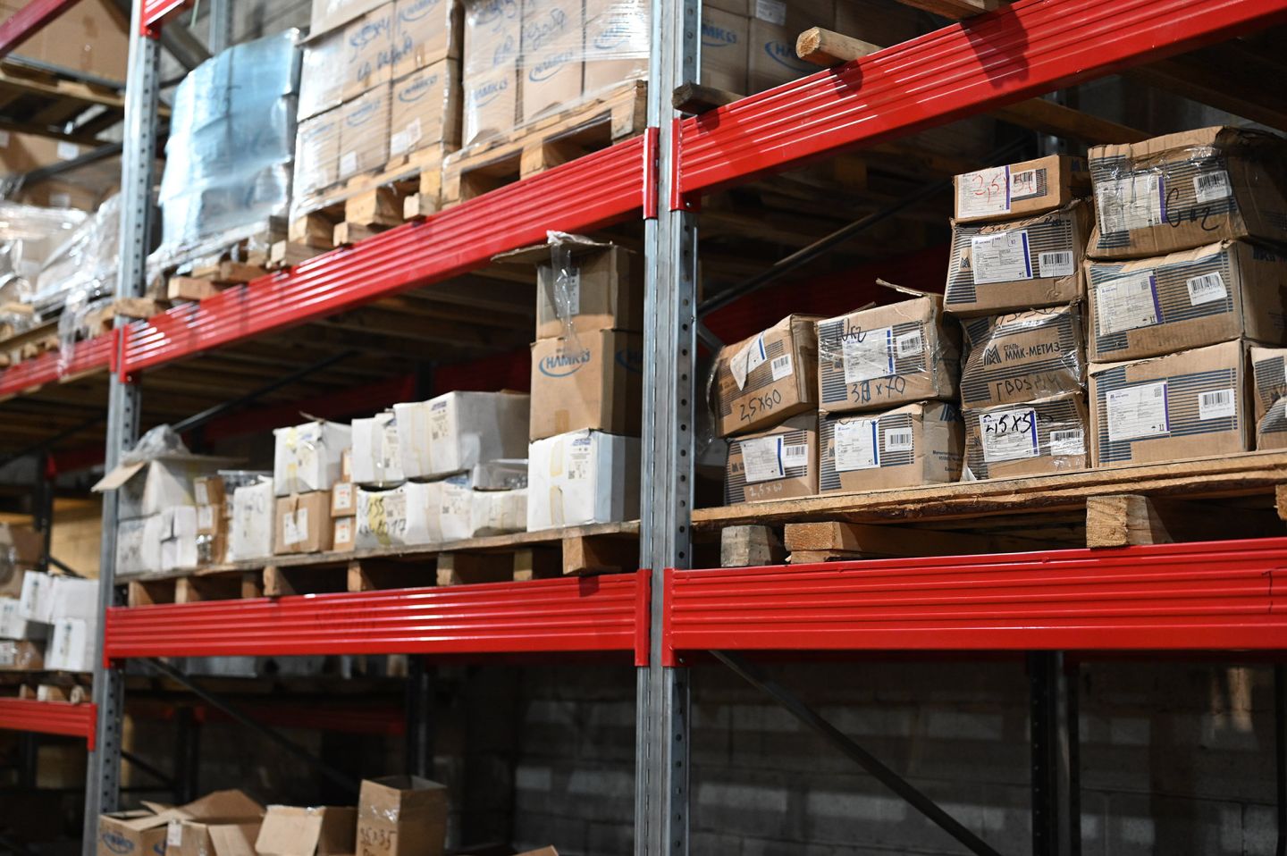 Саморез с прессшайбой острый 4,2х75 мм оцинкованный