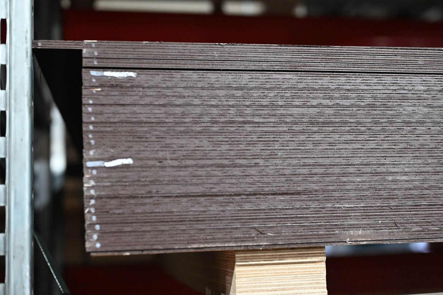 Фанера ФОФ ламинированная 15мм 3000х1500 мм сорт 1/2 березовая