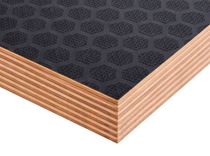 Фанера ФОФ ламинированная 30мм 2440х1220 мм сорт 1/1 березовая 120/120 HEXA